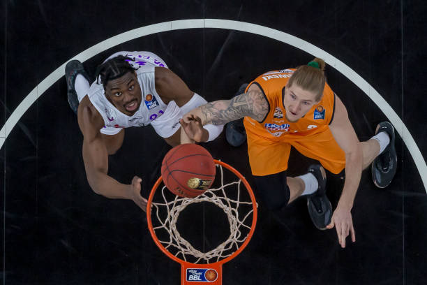 双雄对决 双雄对决