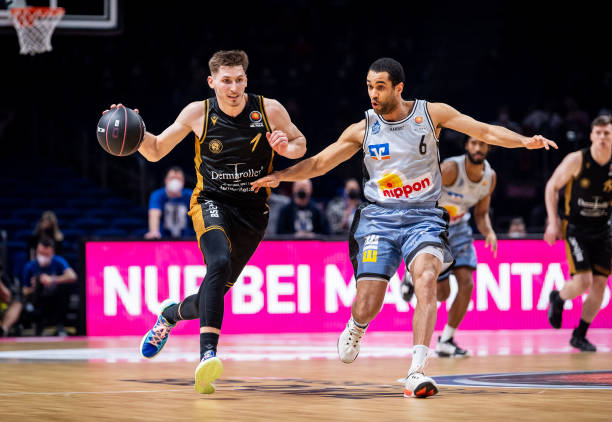 进攻与防守 进攻与防守